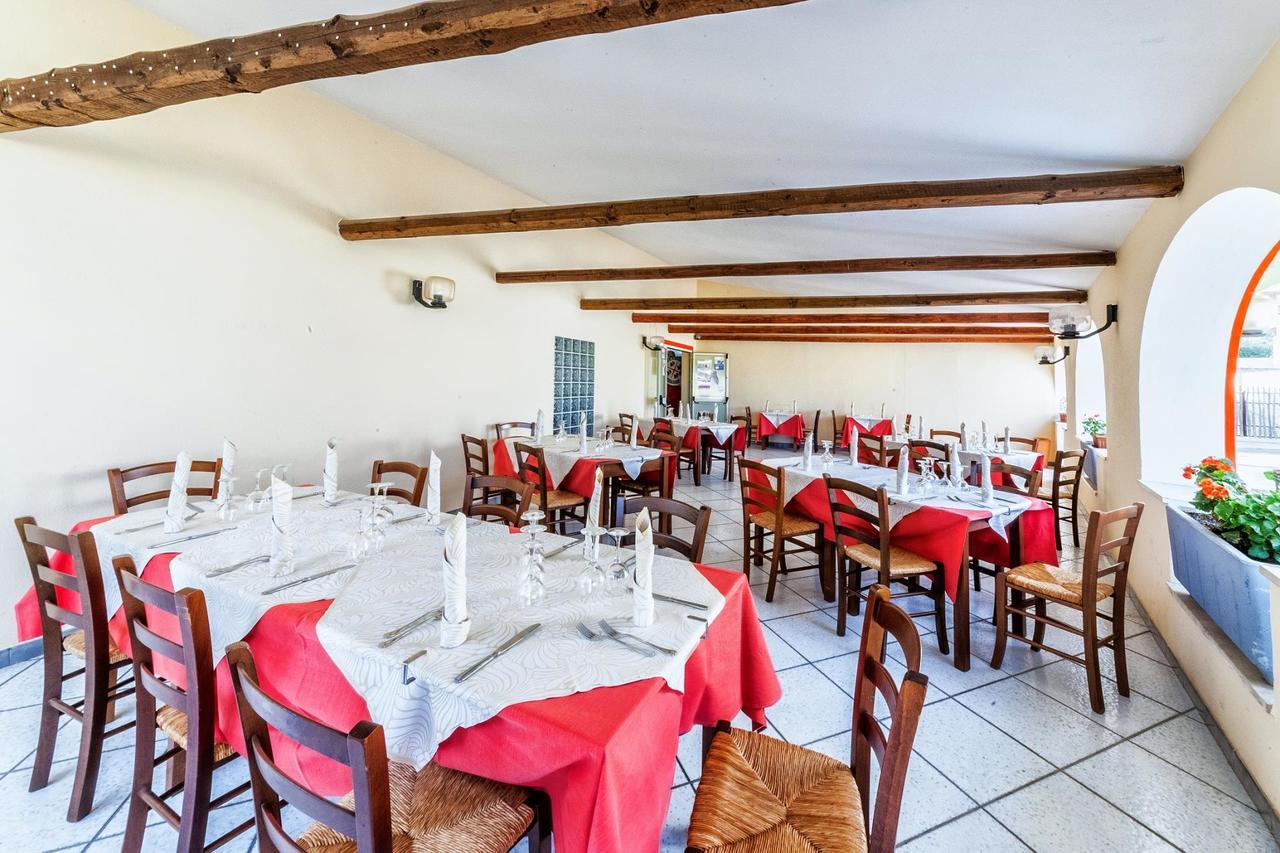 Hotel Dori D'Oro Orosei Eksteriør billede